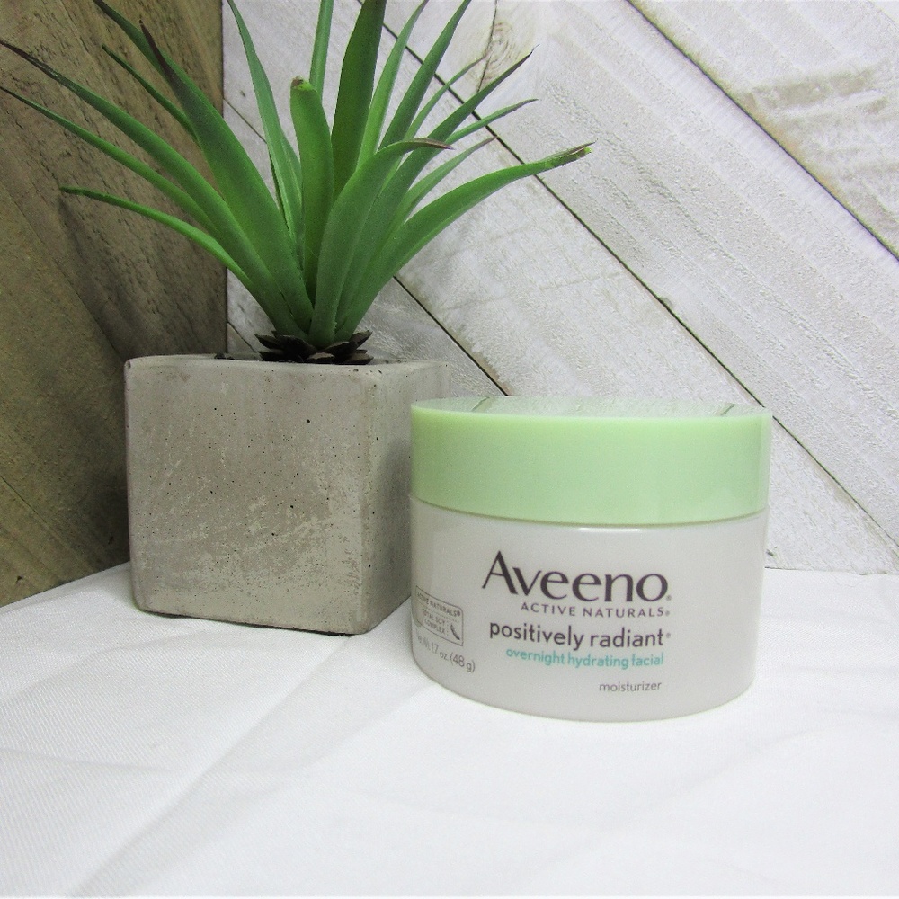 Positively Radiant Overnight Hydrating Facial